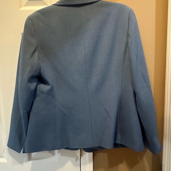 Kasper Blue Blazer - Picture 3 of 6